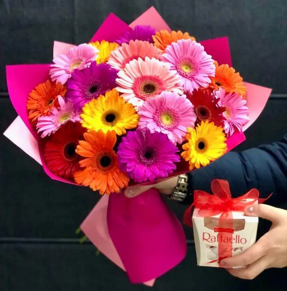 Герберы с Рафаэлло